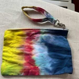 Tie dyed wristlet